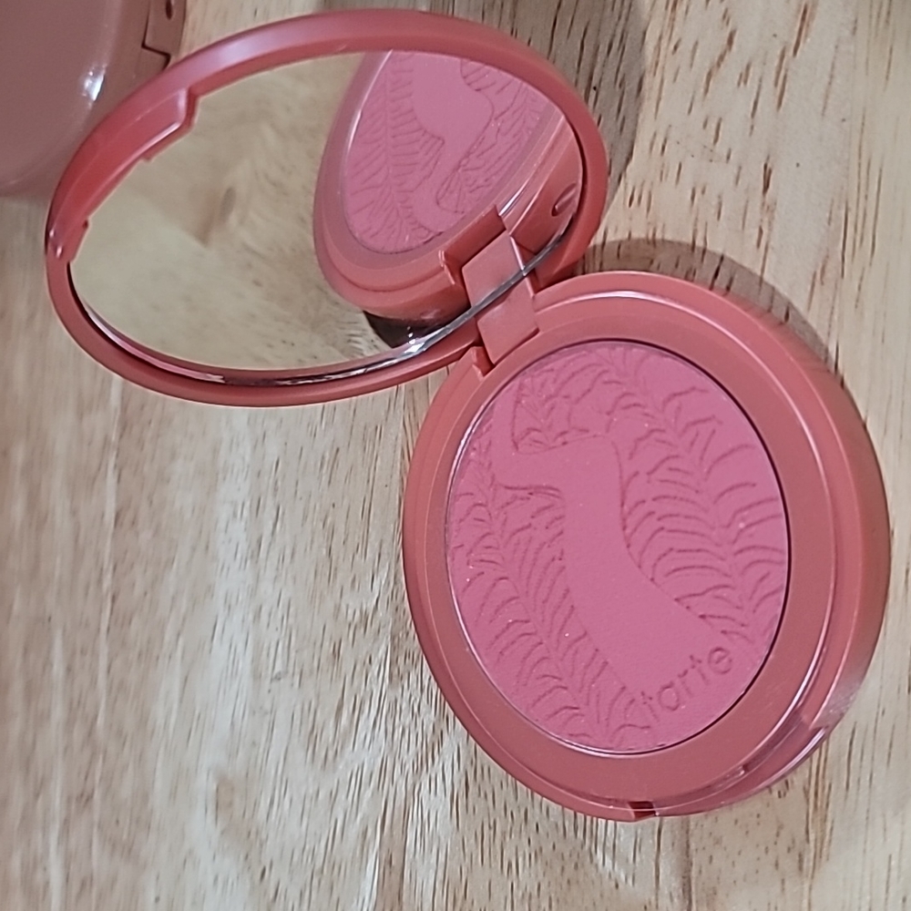 Tarte amazonian clay blush deserving